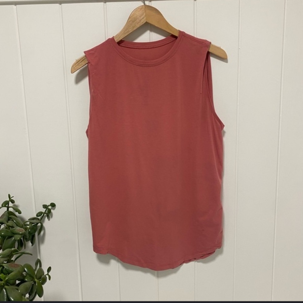 Lululemon Brunswick Muscle Tank
Copper Clay